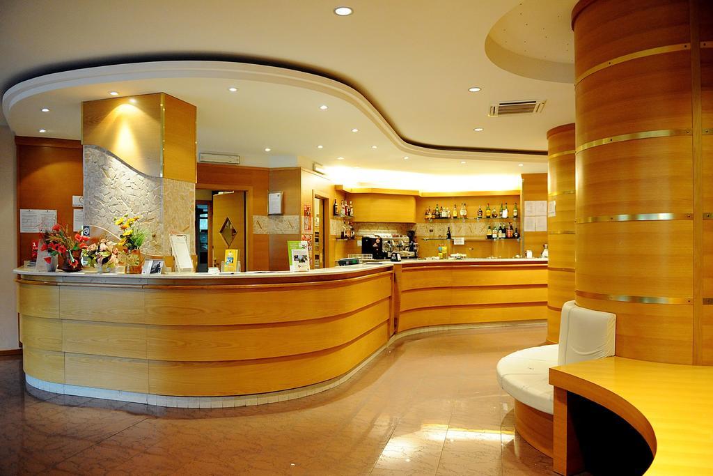 Hotel Del Camerlengo Fara San Martino Eksteriør bilde